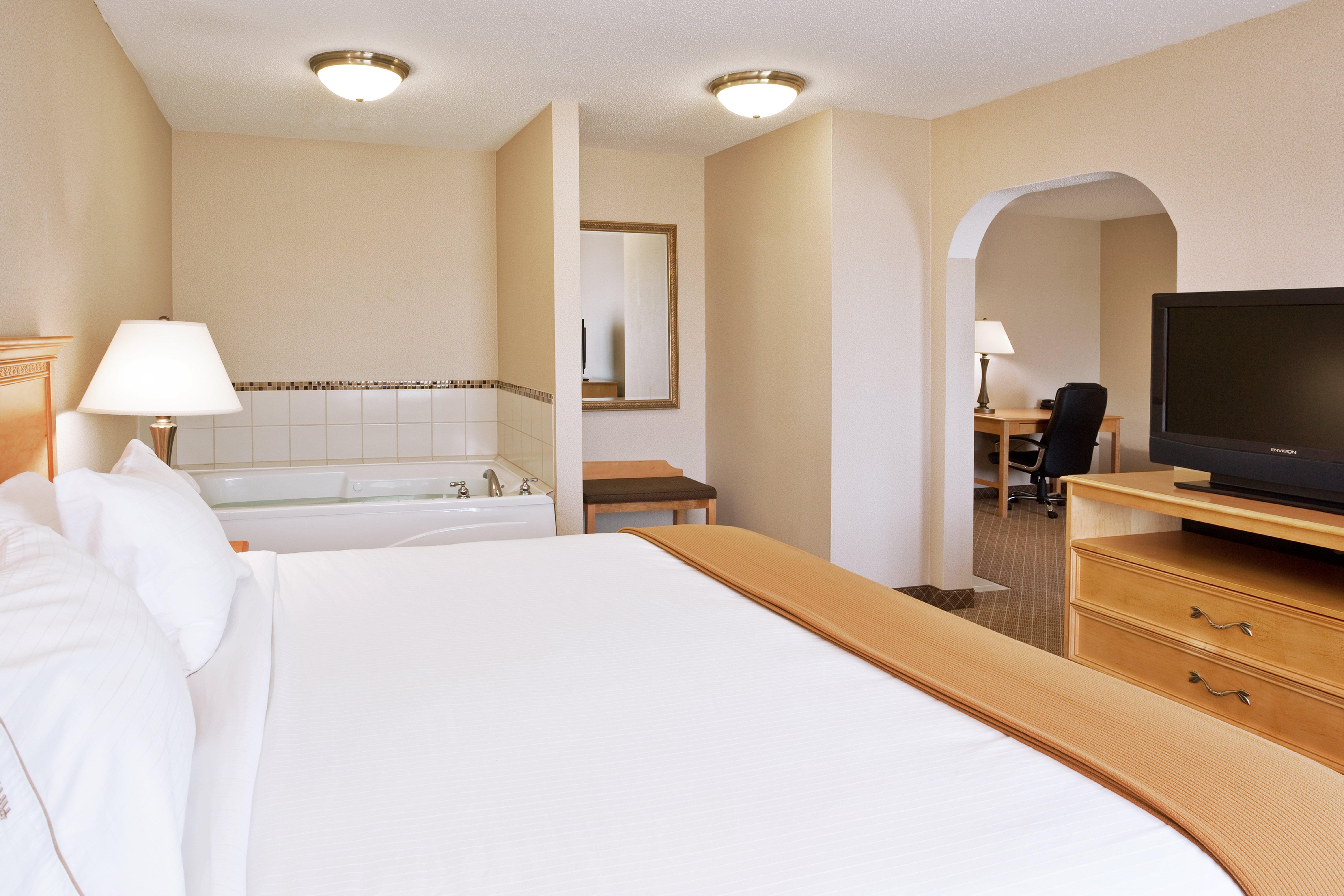 Holiday Inn Express Hotel & Suites Chesterfield - Selfridge Area By Ihg Esterno foto