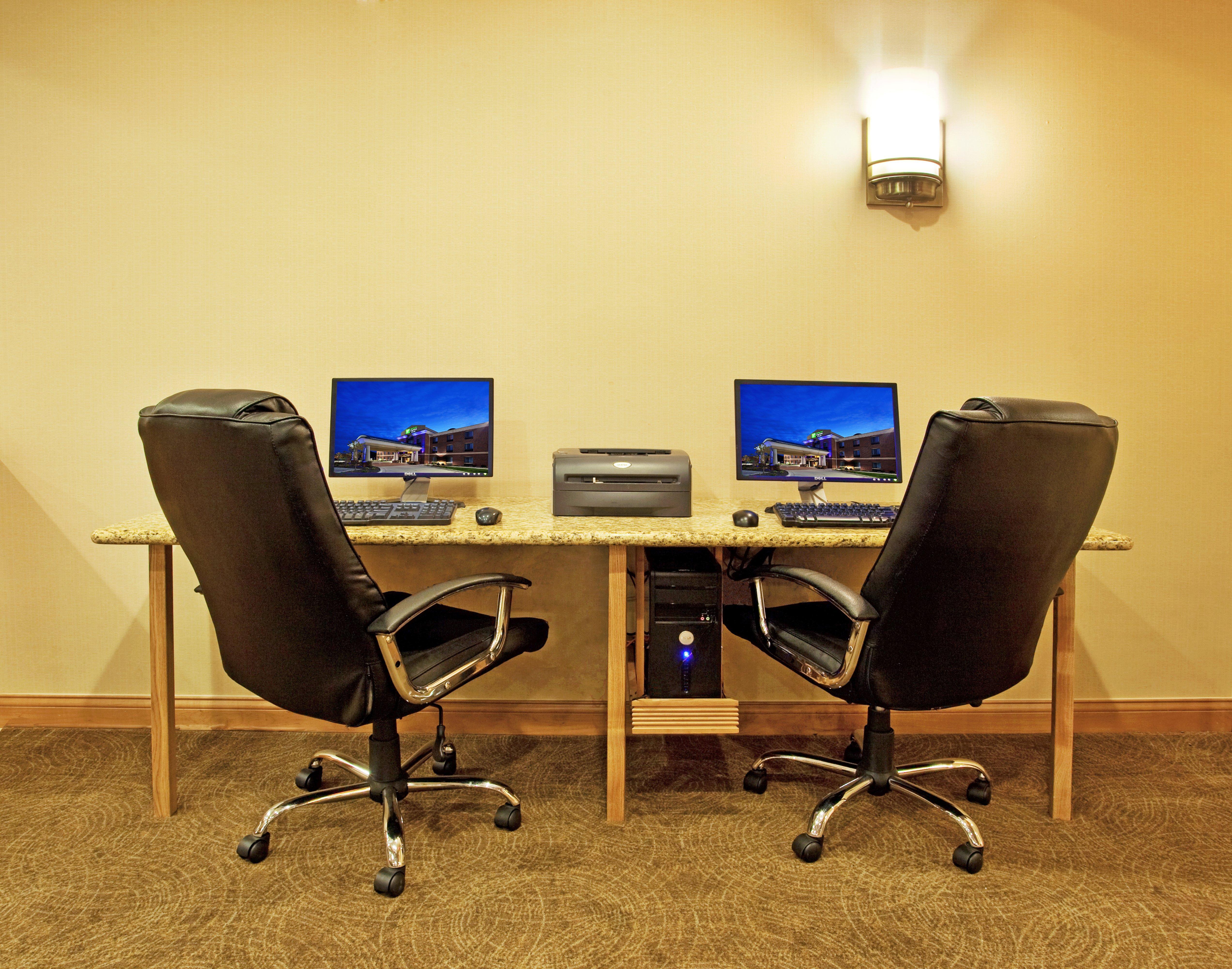 Holiday Inn Express Hotel & Suites Chesterfield - Selfridge Area By Ihg Esterno foto